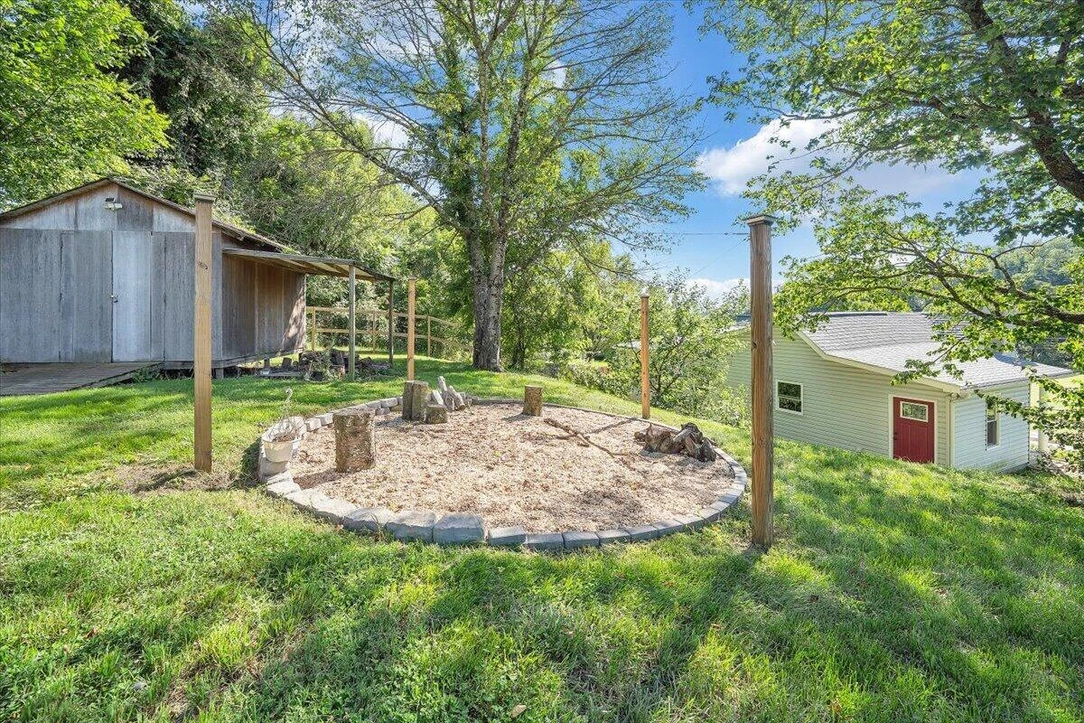 2812 Webster RD - Photo 35