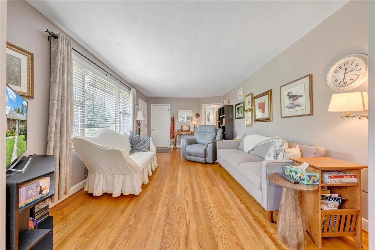 3238 Brandywine AVE - Photo 12