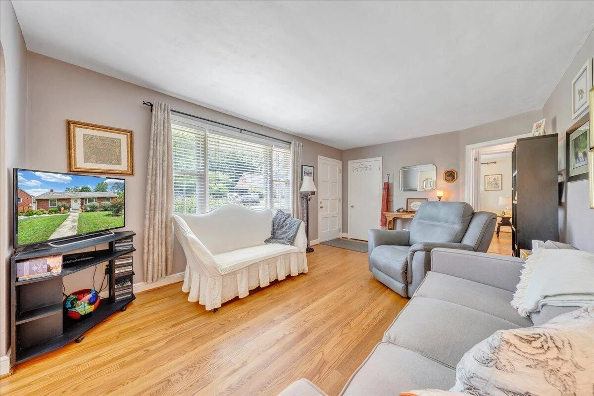 3238 Brandywine AVE - Photo 13