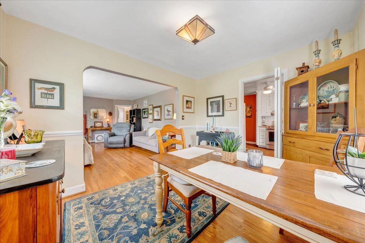 3238 Brandywine AVE - Photo 16