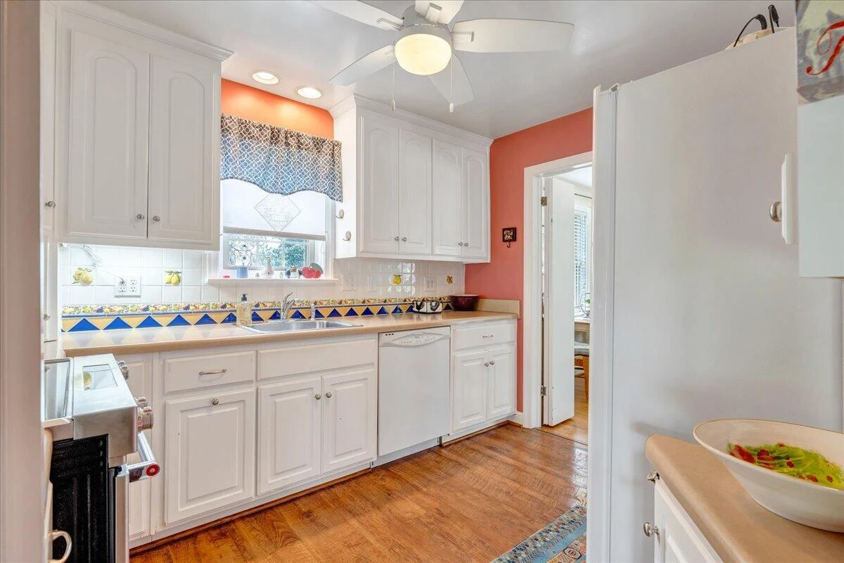 3238 Brandywine AVE - Photo 19