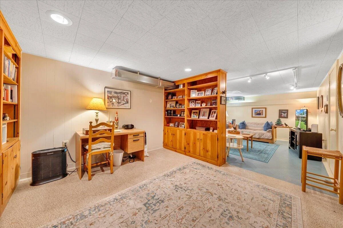 3238 Brandywine AVE - Photo 33