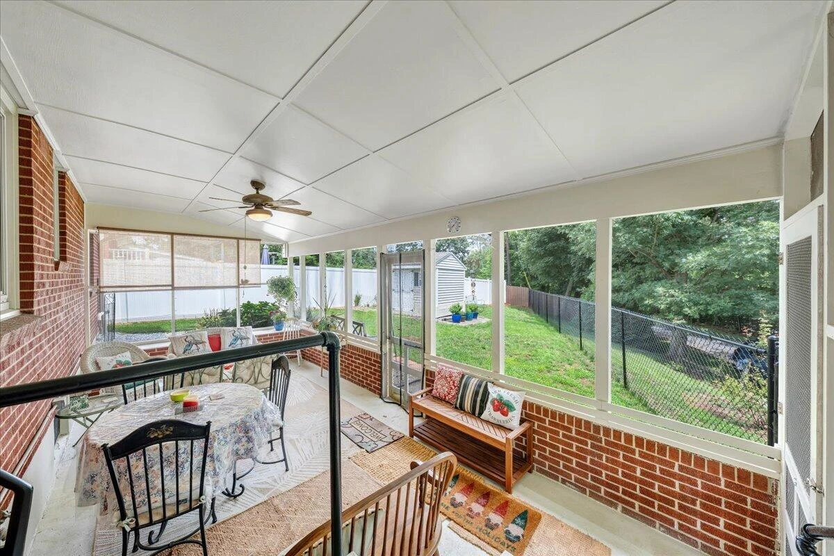 3238 Brandywine AVE - Photo 41