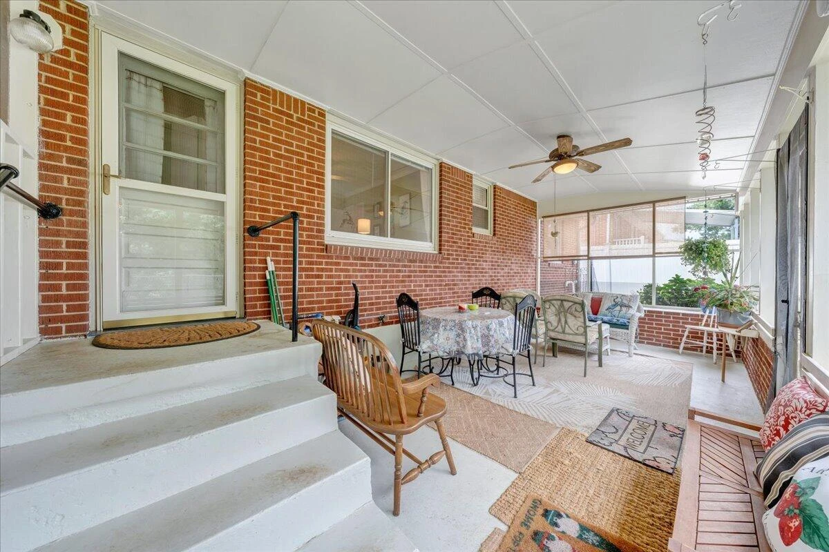 3238 Brandywine AVE - Photo 42