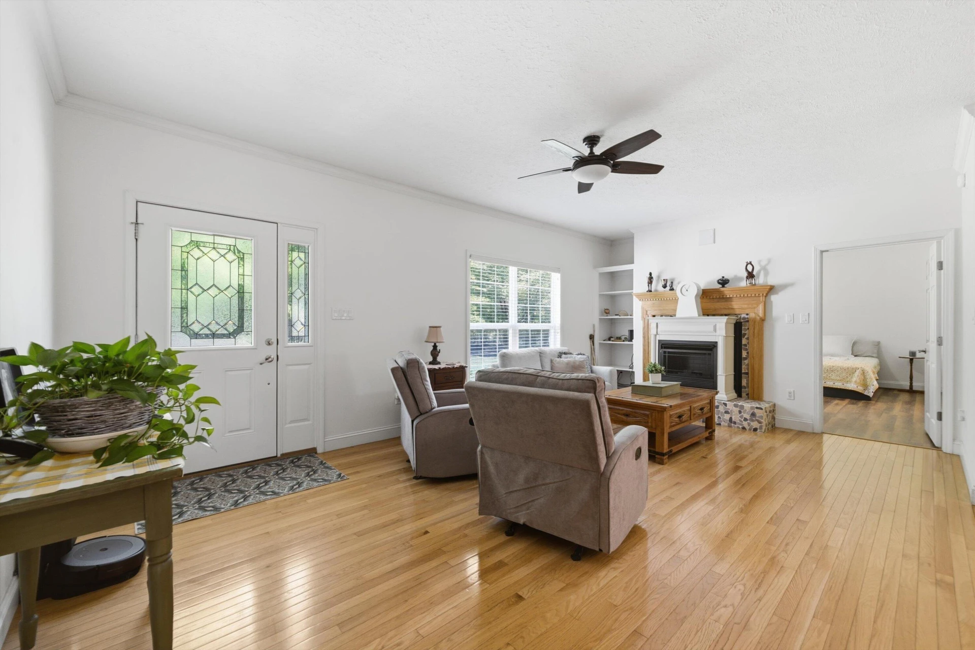 2340 Lakewood Forest RD - Photo 6