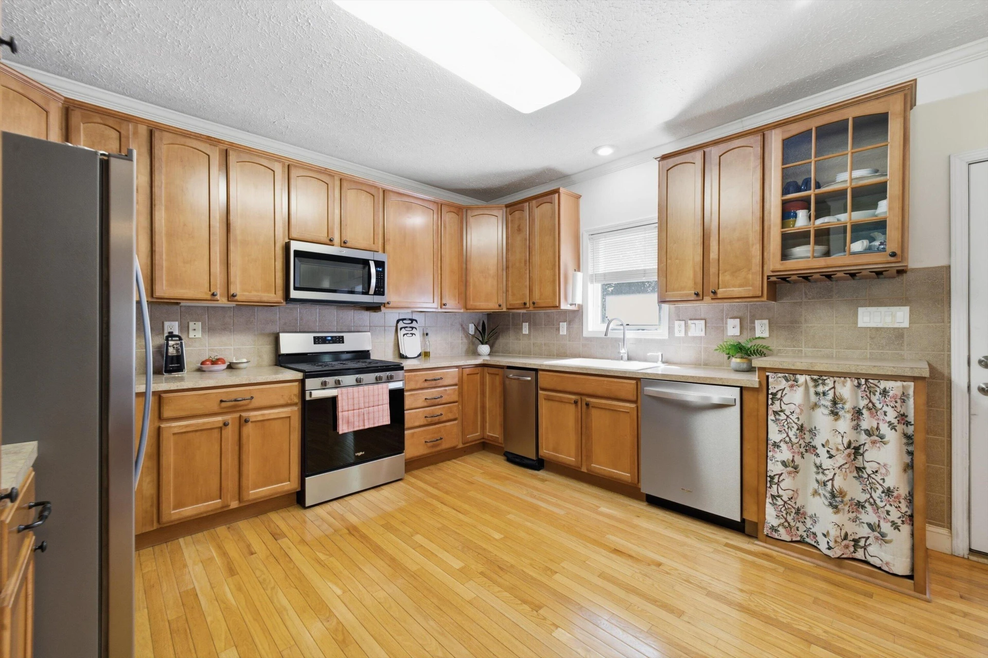 2340 Lakewood Forest RD - Photo 5