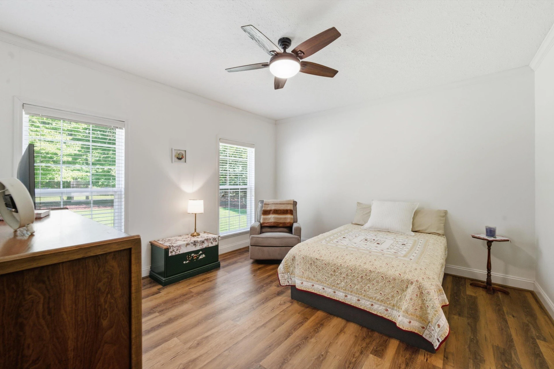 2340 Lakewood Forest RD - Photo 7