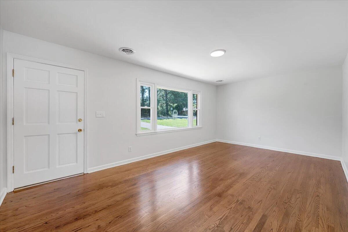 1002 Green Meadows Rd RD - Photo 3