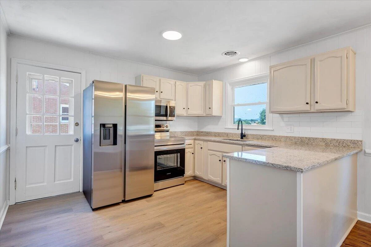 1002 Green Meadows Rd RD - Photo 9