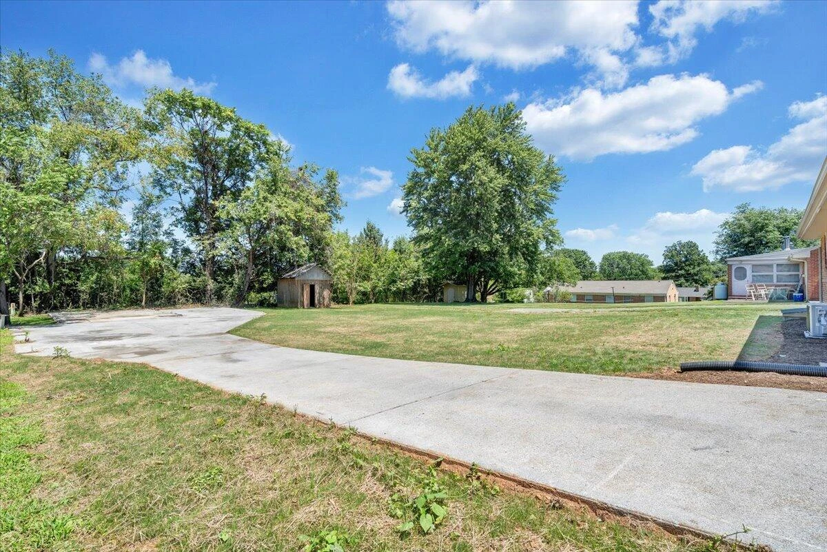 1002 Green Meadows Rd RD - Photo 24