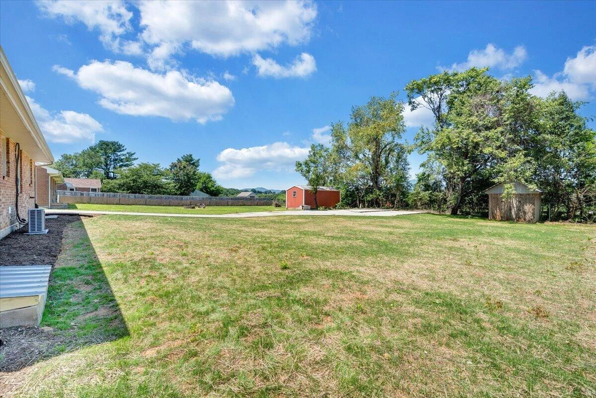 1002 Green Meadows Rd RD - Photo 36