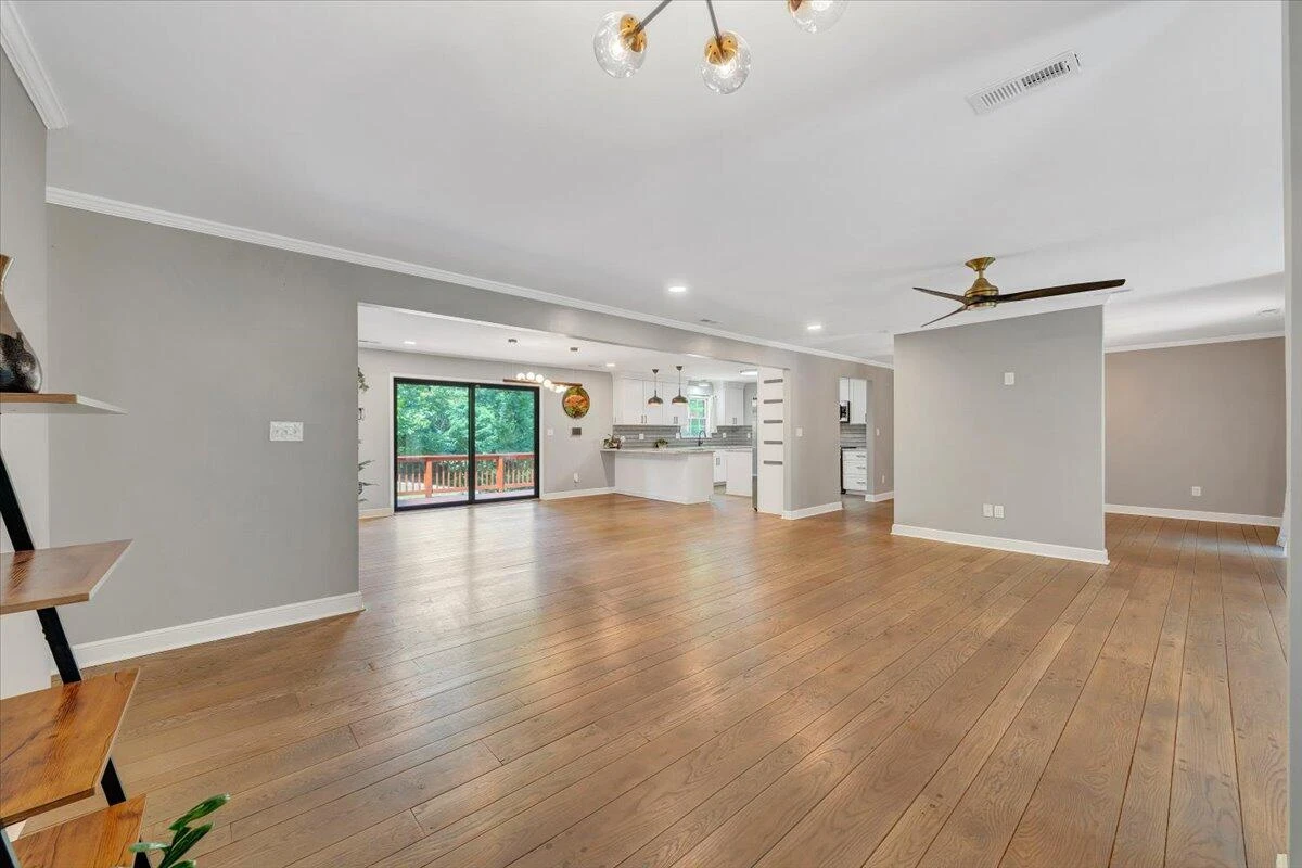 5027 Hunting Hills DR - Photo 8
