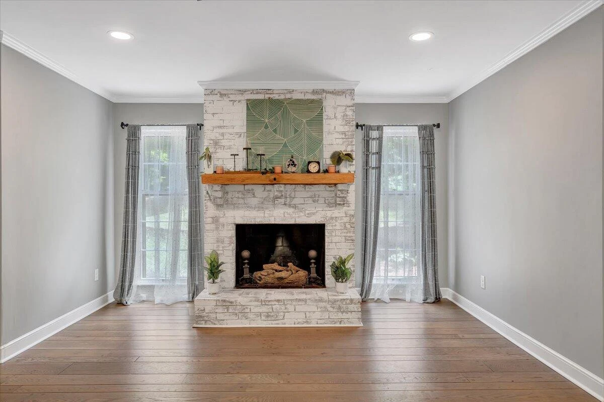5027 Hunting Hills DR - Photo 13