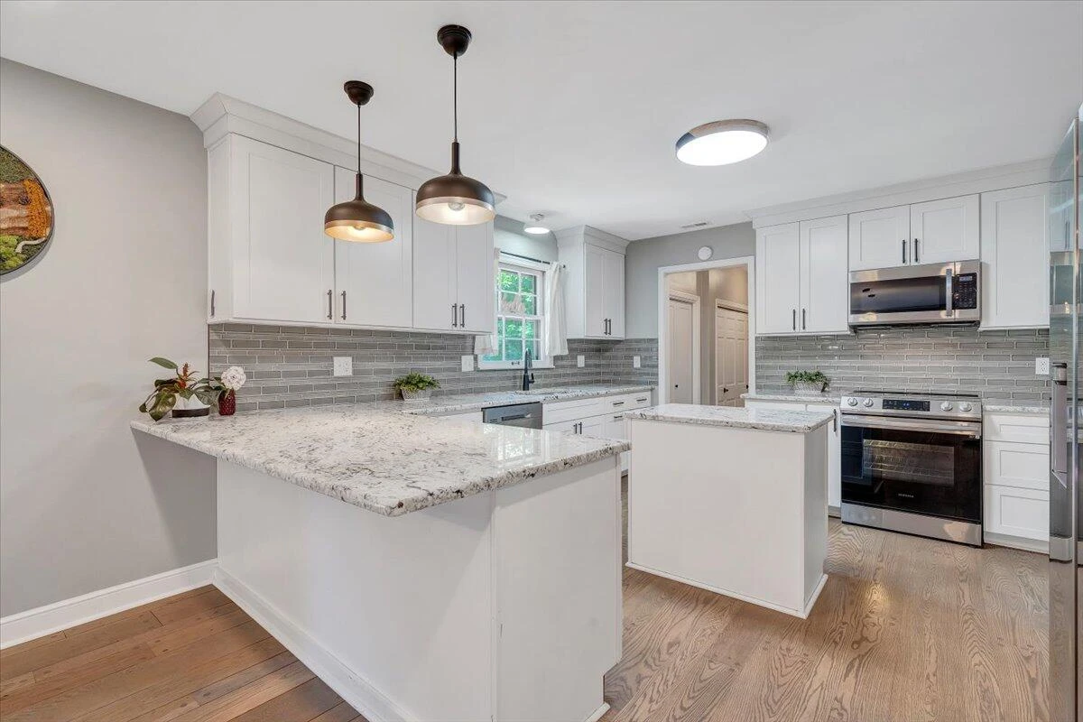 5027 Hunting Hills DR - Photo 24