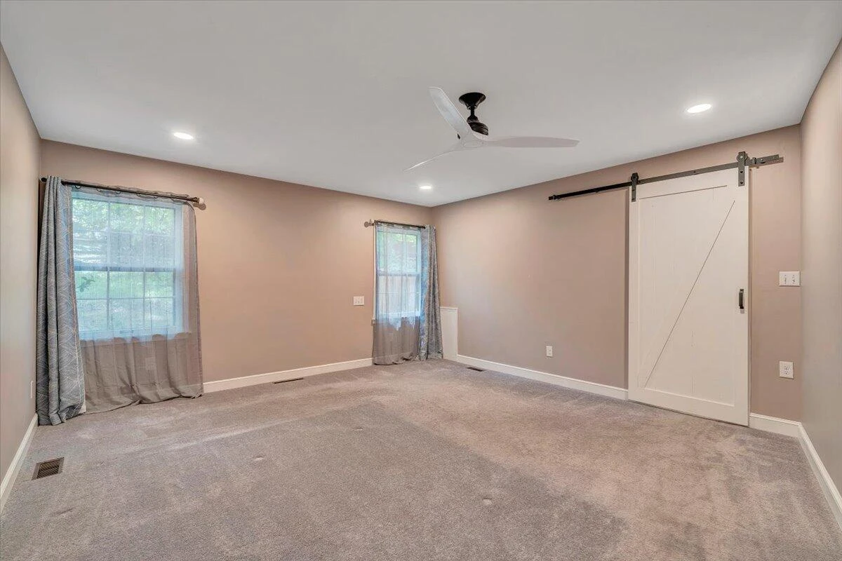 5027 Hunting Hills DR - Photo 29