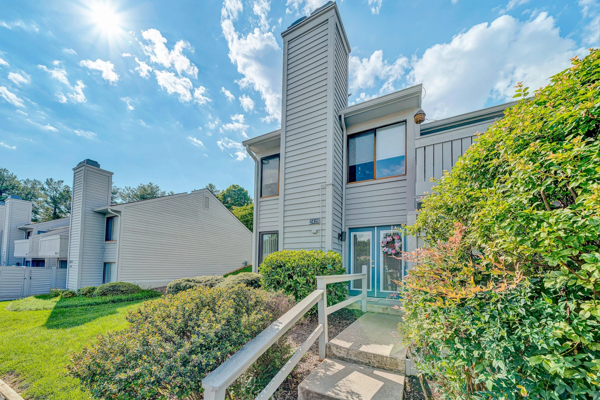 2429 Post Oak RD - Photo 2