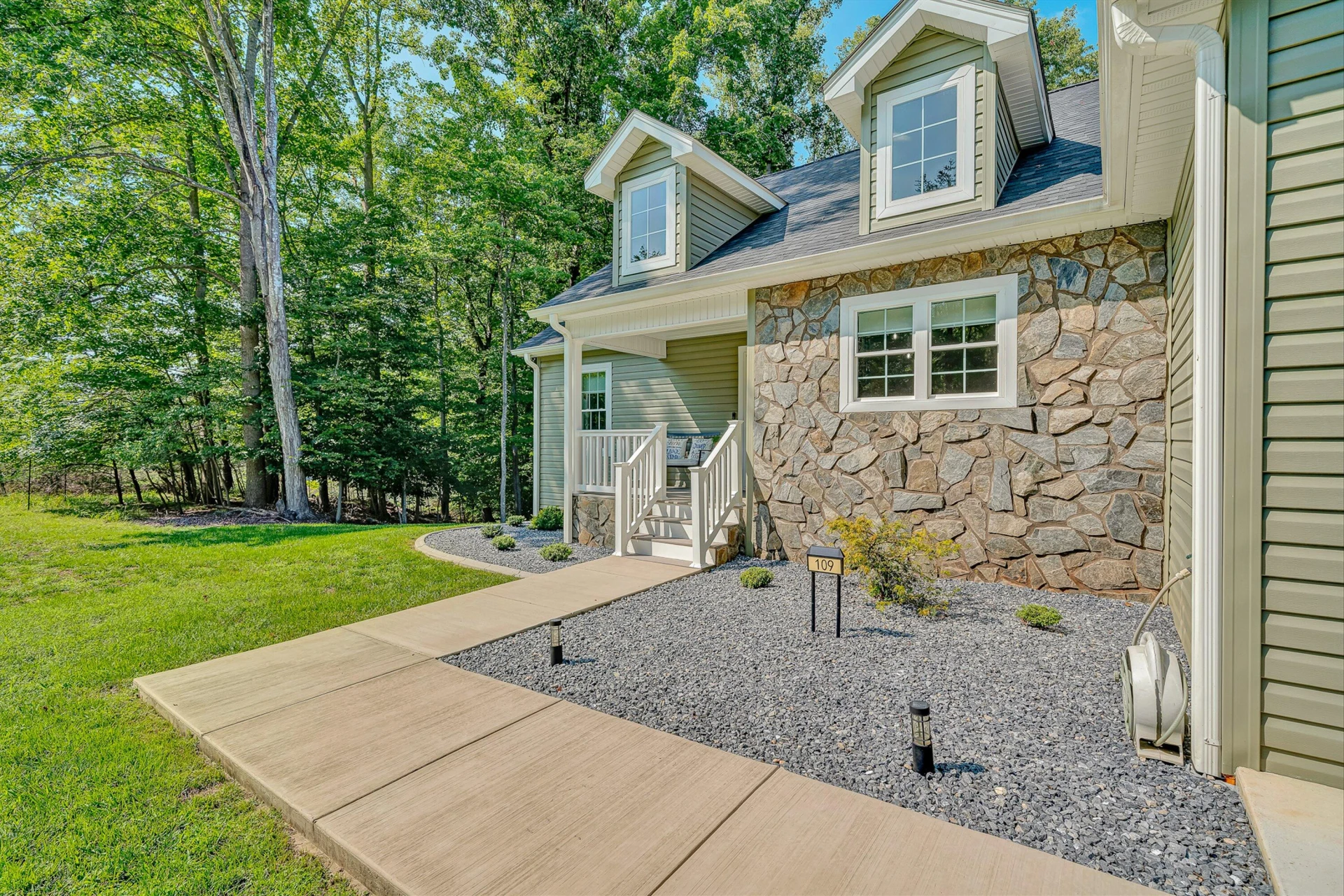 109 Ridgeway CT - Photo 13