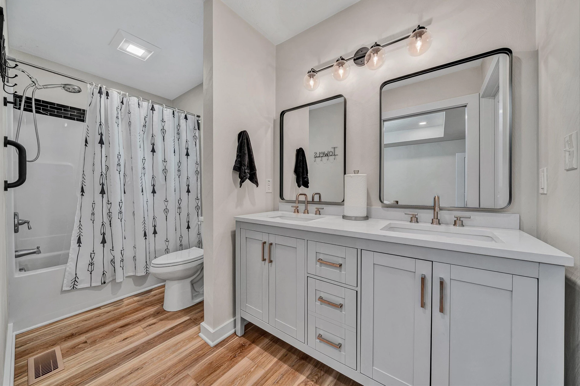 109 Ridgeway CT - Photo 22