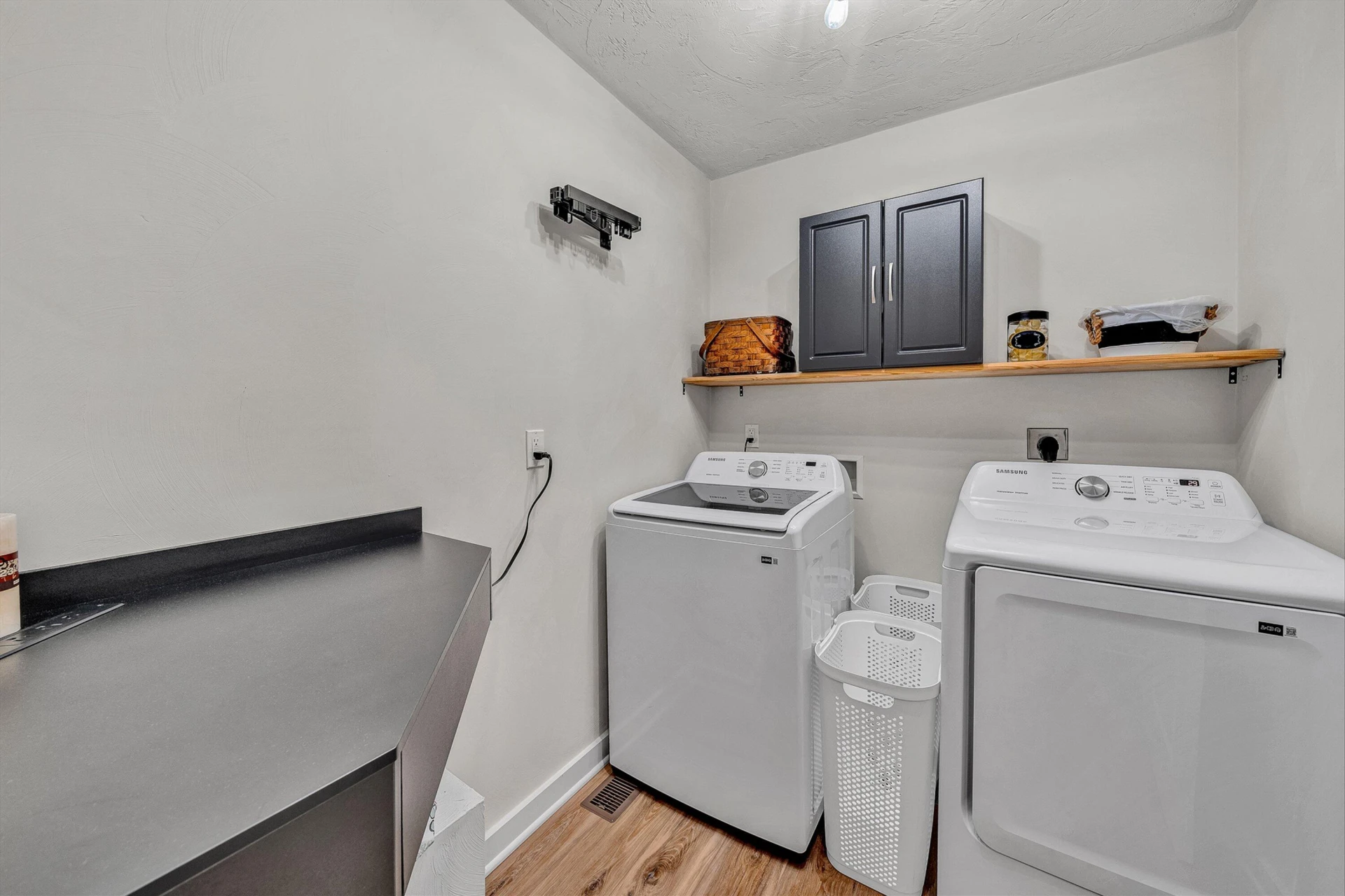 109 Ridgeway CT - Photo 24