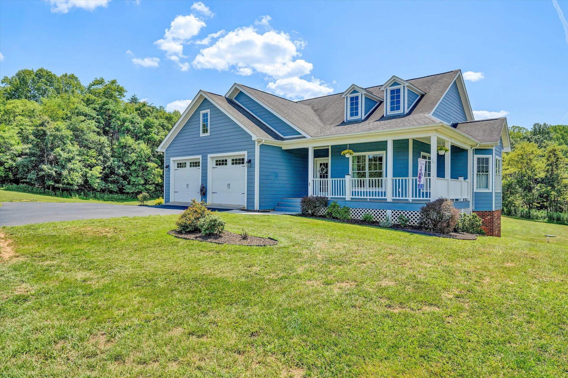 131 Grand Harbour CT - Photo 2