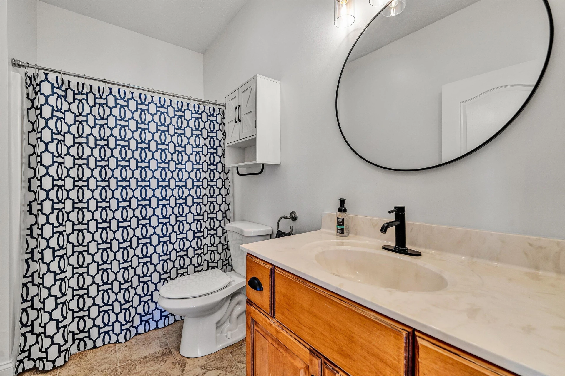 131 Grand Harbour CT - Photo 12