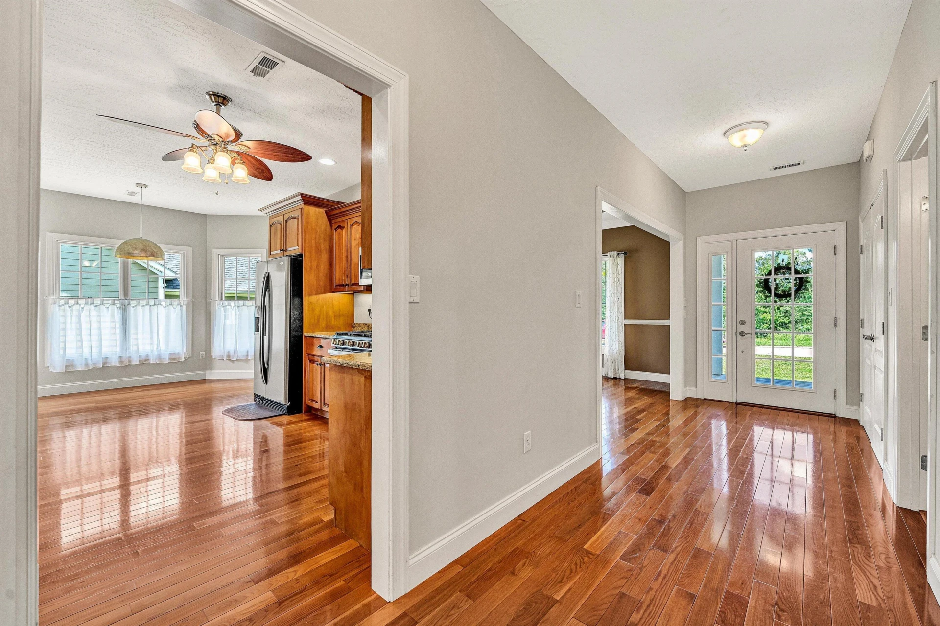 131 Grand Harbour CT - Photo 13