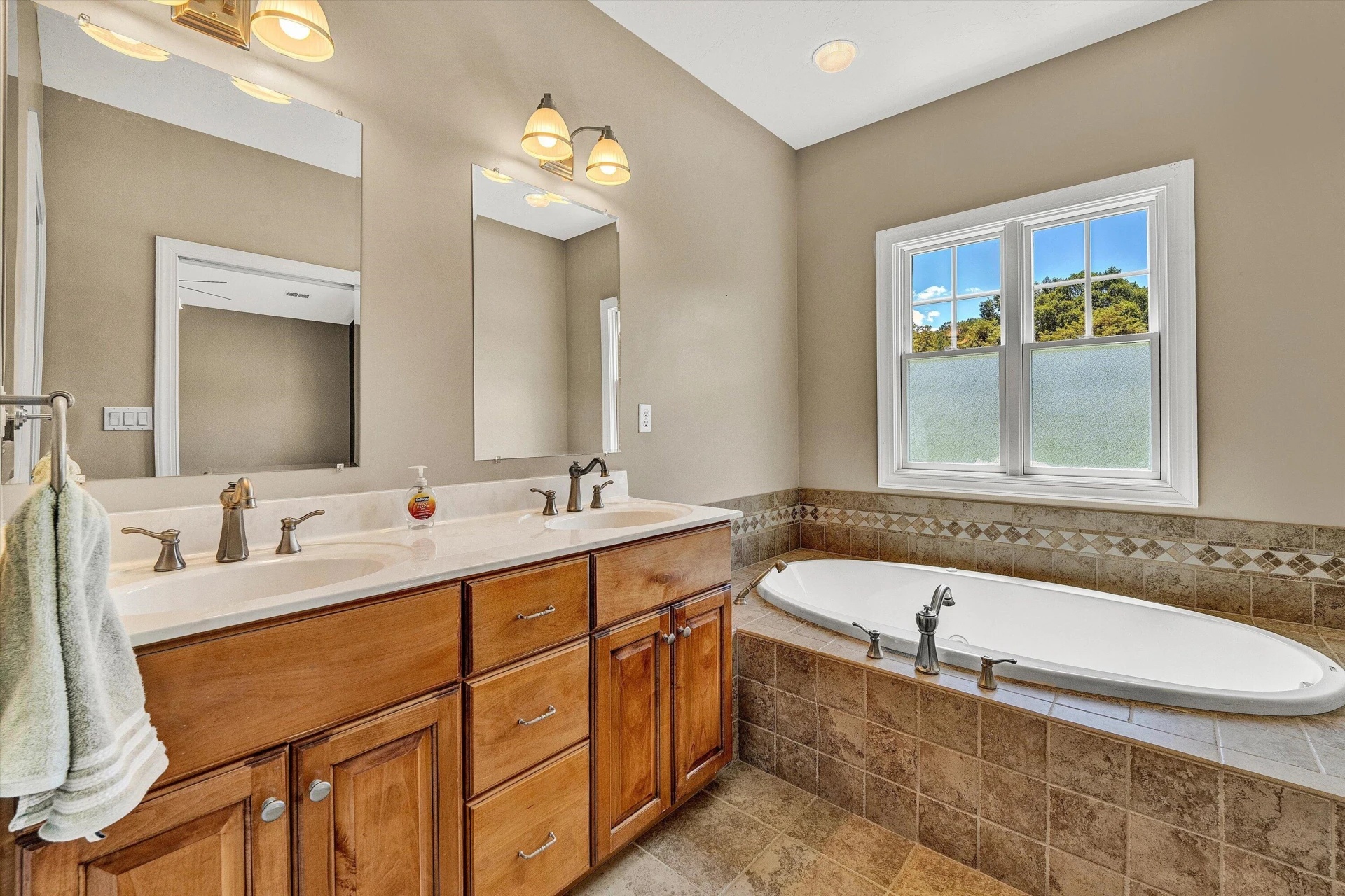 131 Grand Harbour CT - Photo 26