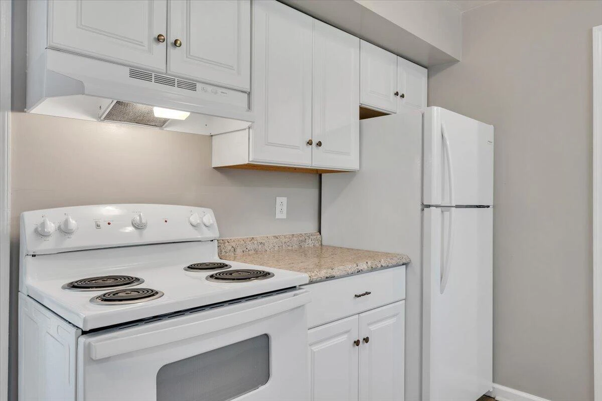3433 Garden City BLVD SE - Photo 7
