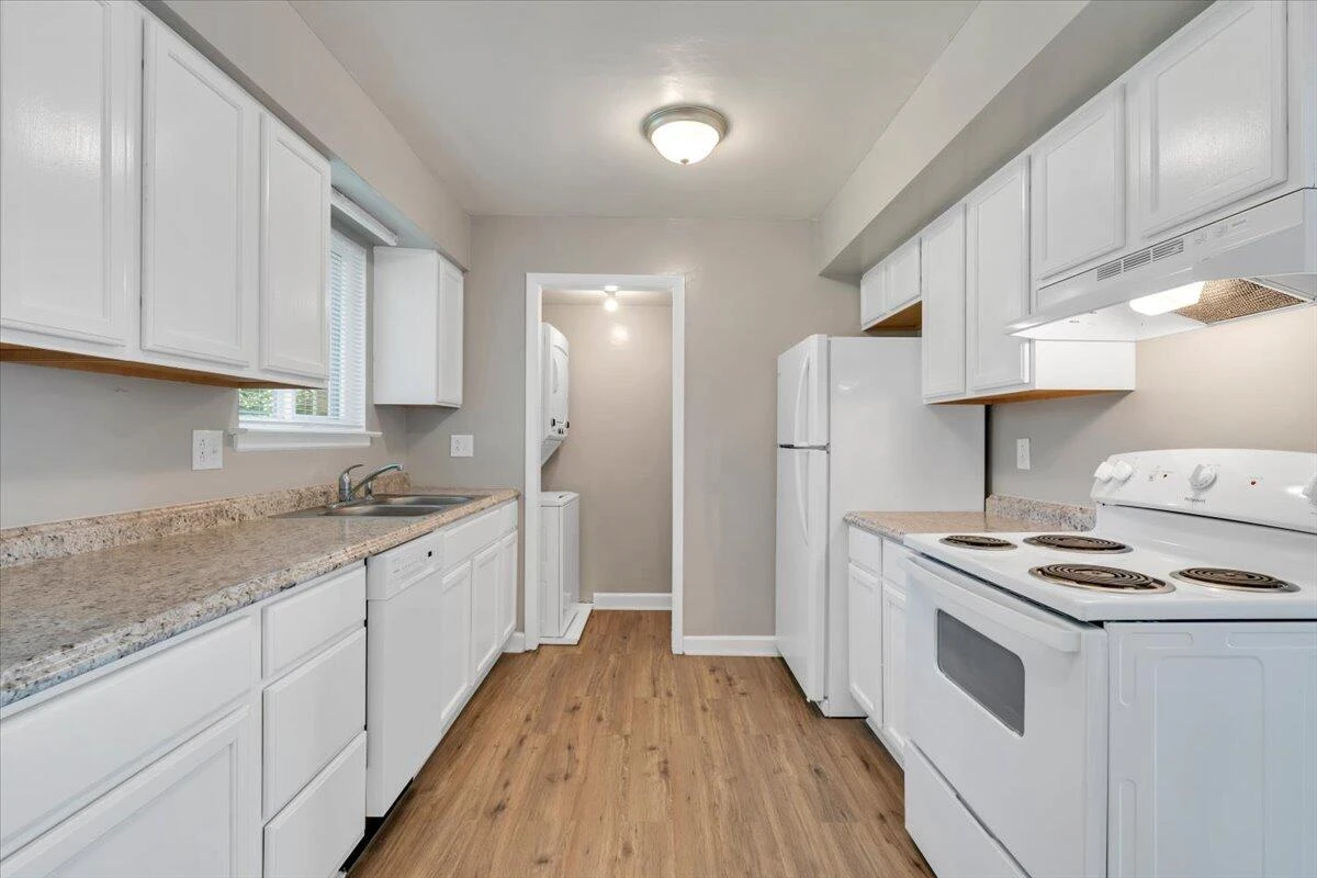 3433 Garden City BLVD SE - Photo 16