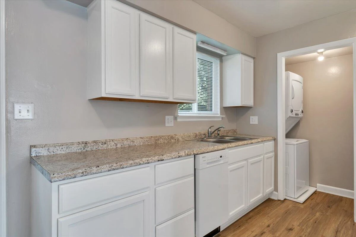 3433 Garden City BLVD SE - Photo 17