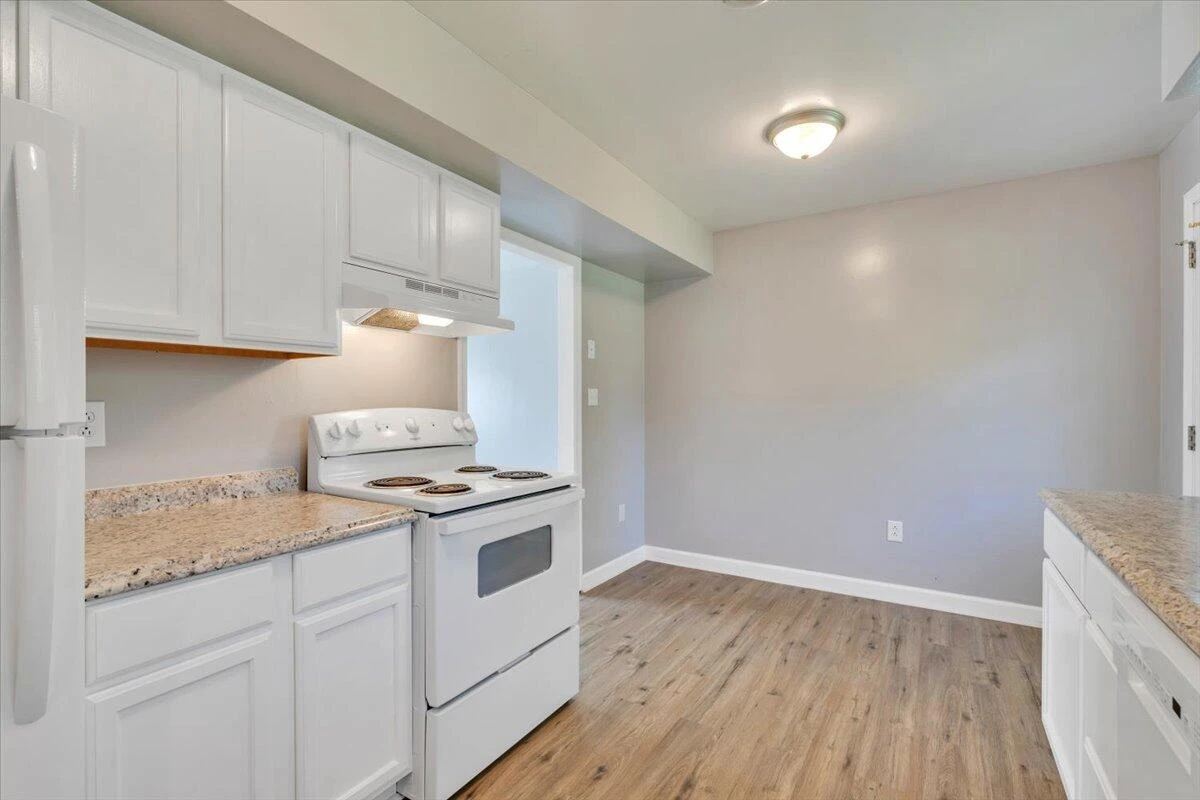 3433 Garden City BLVD SE - Photo 19