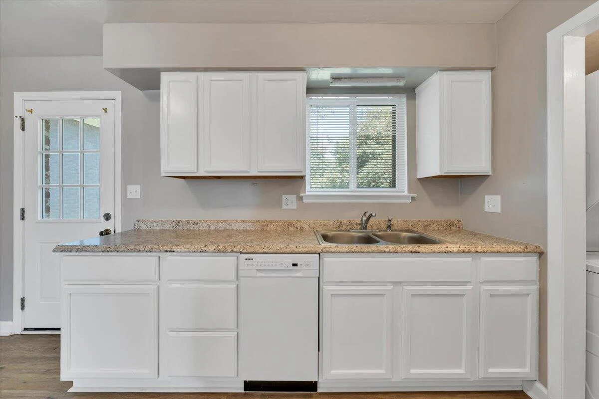 3433 Garden City BLVD SE - Photo 20
