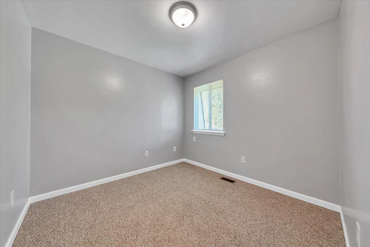 3433 Garden City BLVD SE - Photo 21