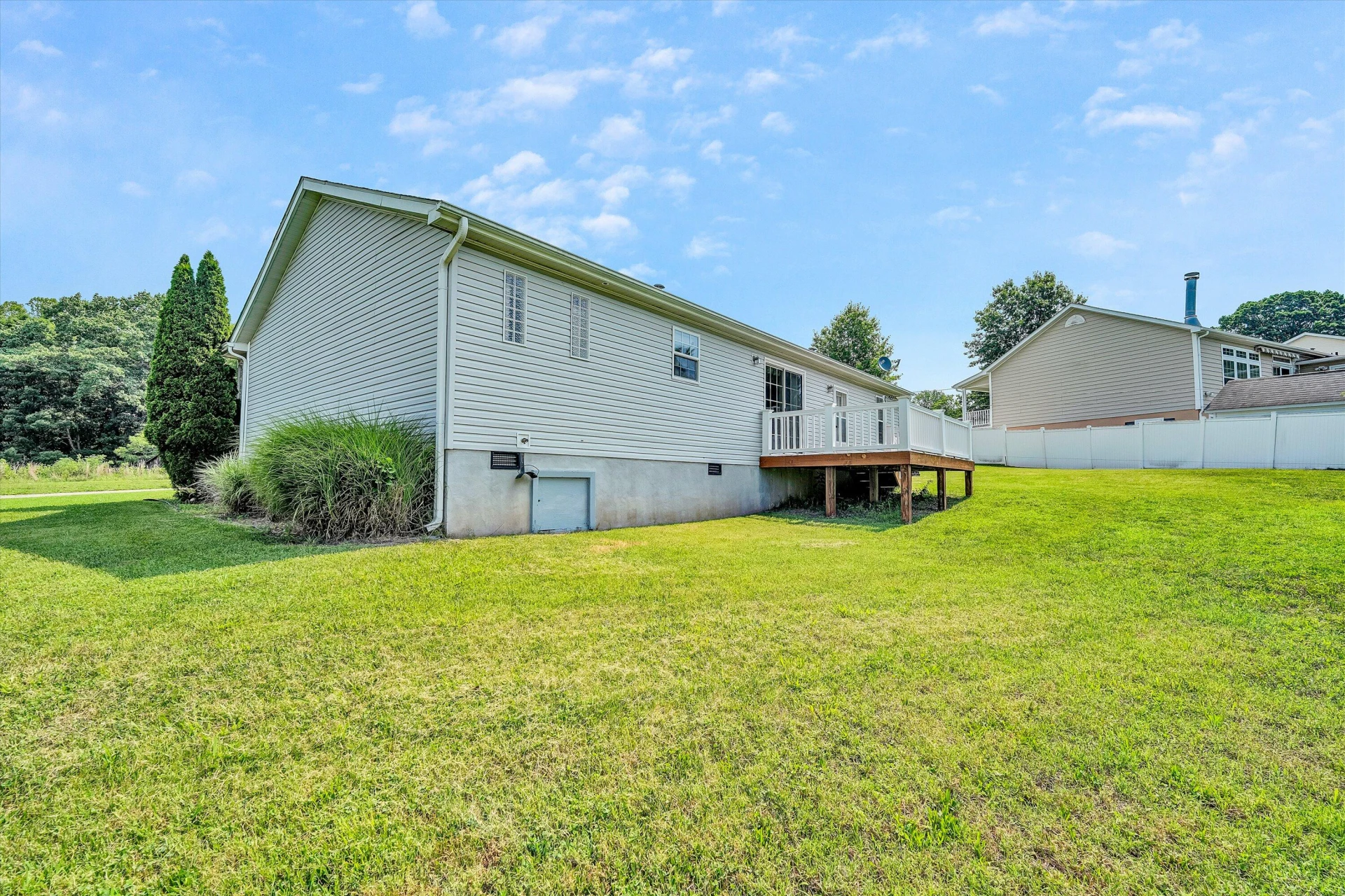271 Leanor ST - Photo 22