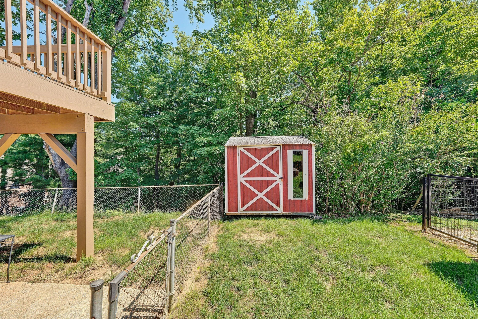 946 Red LN - Photo 30