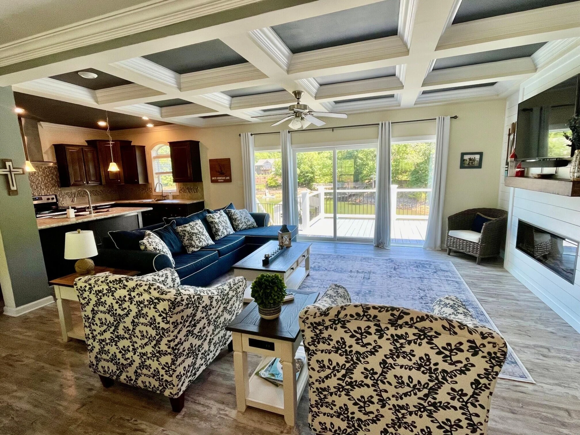 588 Lake Edge DR - Photo 3