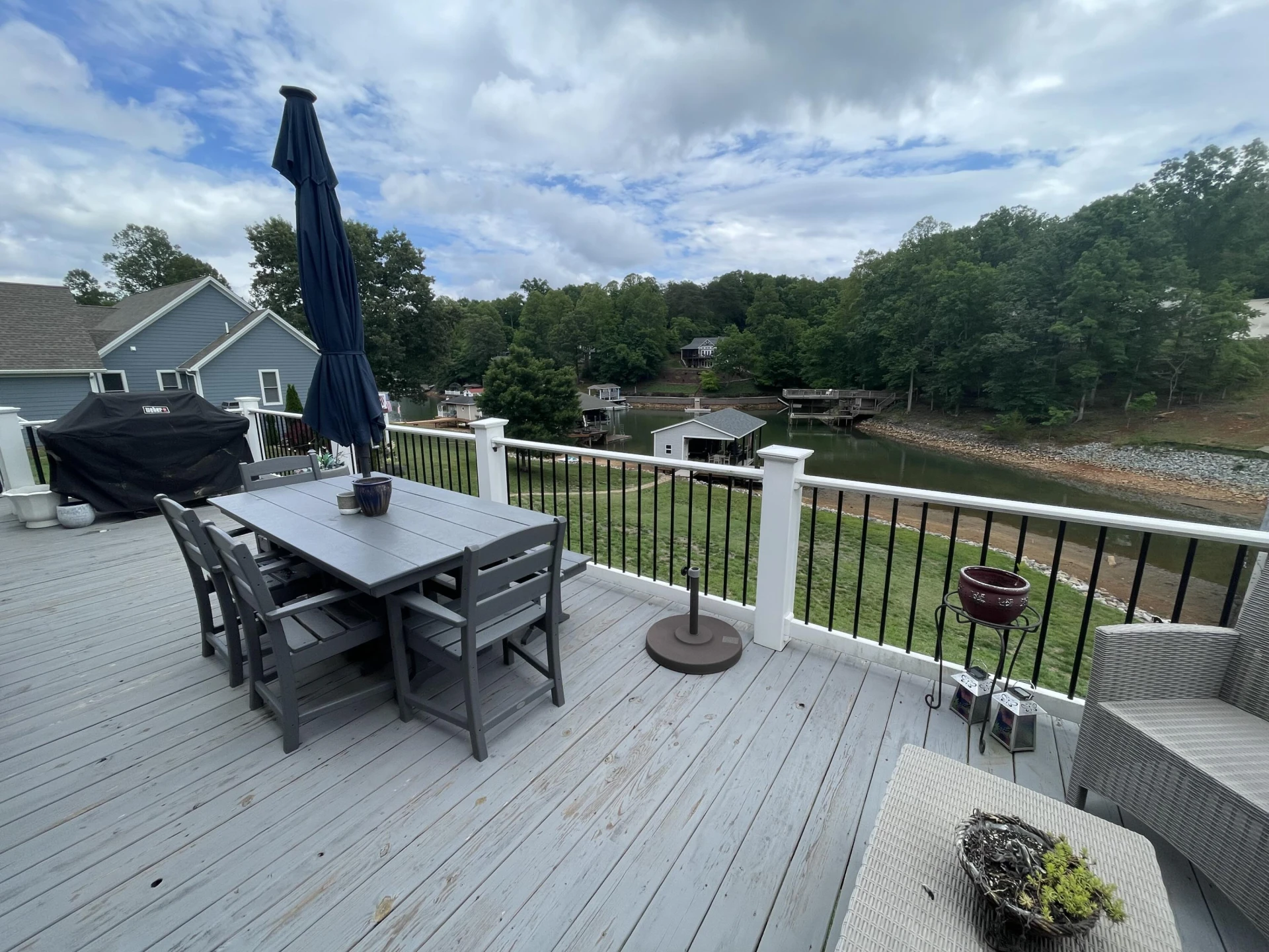 588 Lake Edge DR - Photo 8