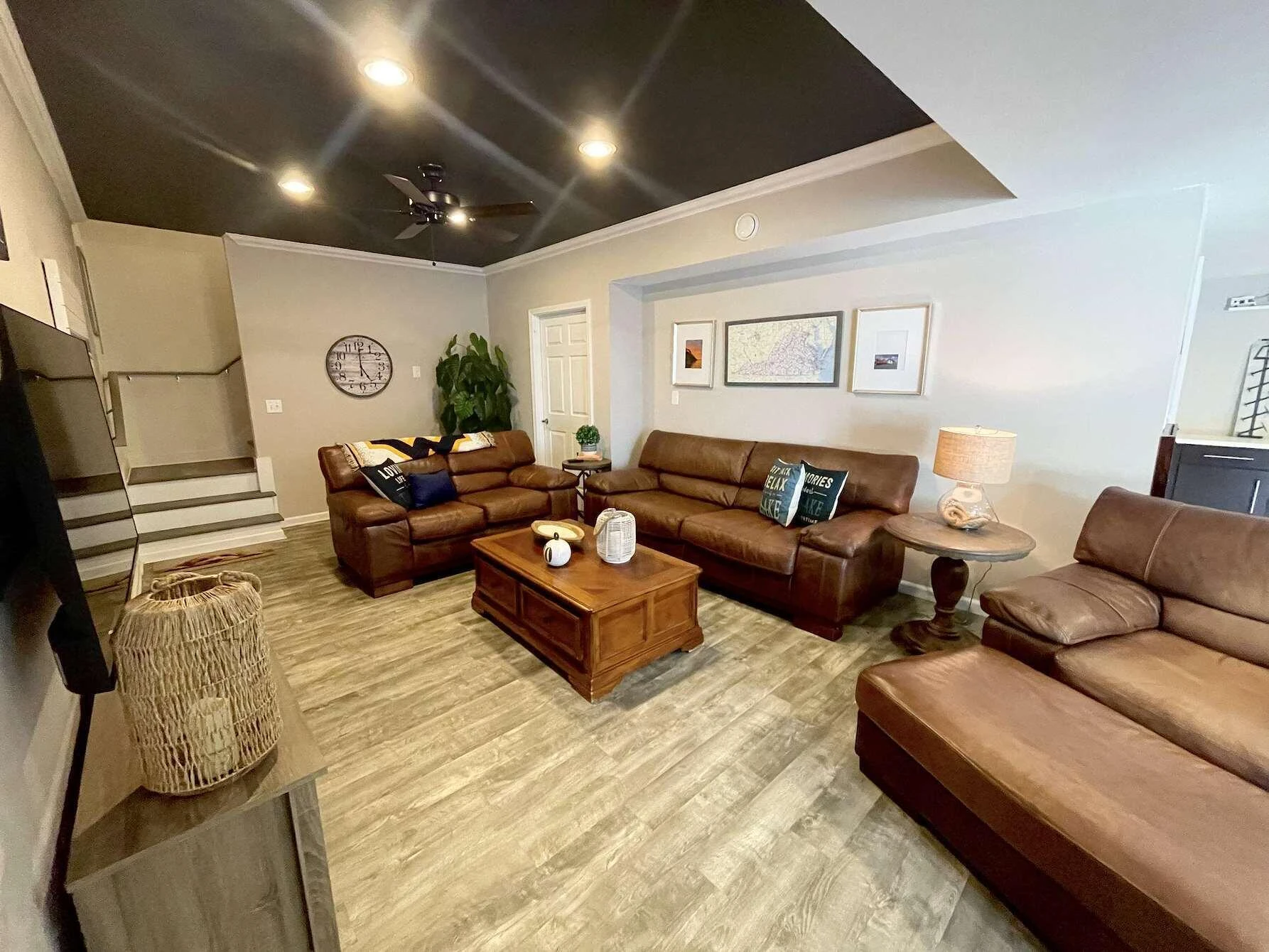 588 Lake Edge DR - Photo 15