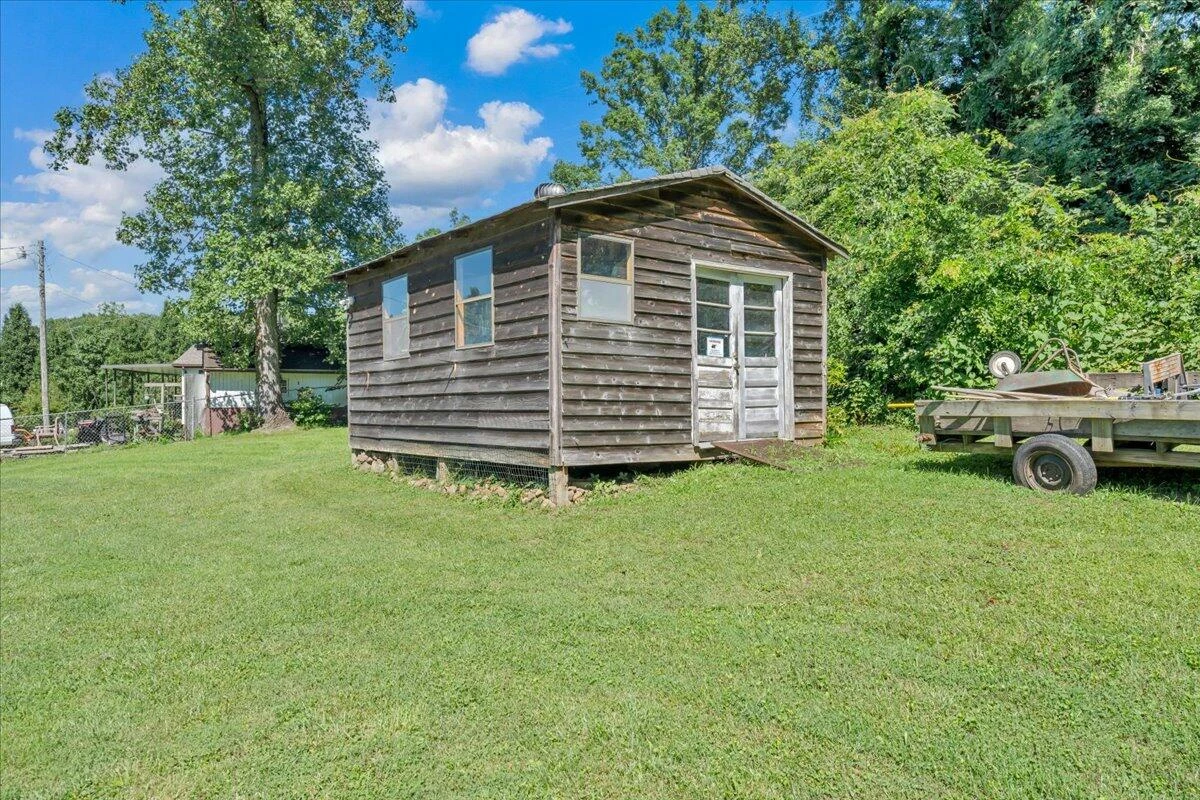 2363 Blue Bend RD - Photo 29