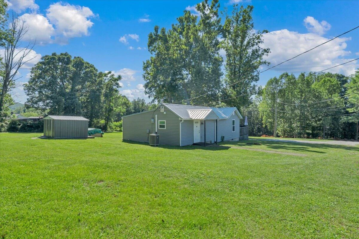 2363 Blue Bend RD - Photo 32