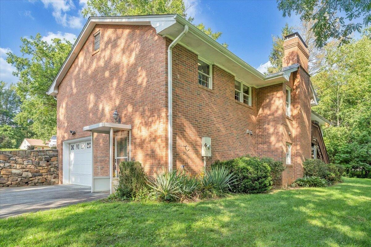 7026 Hollyberry CIR - Photo 32