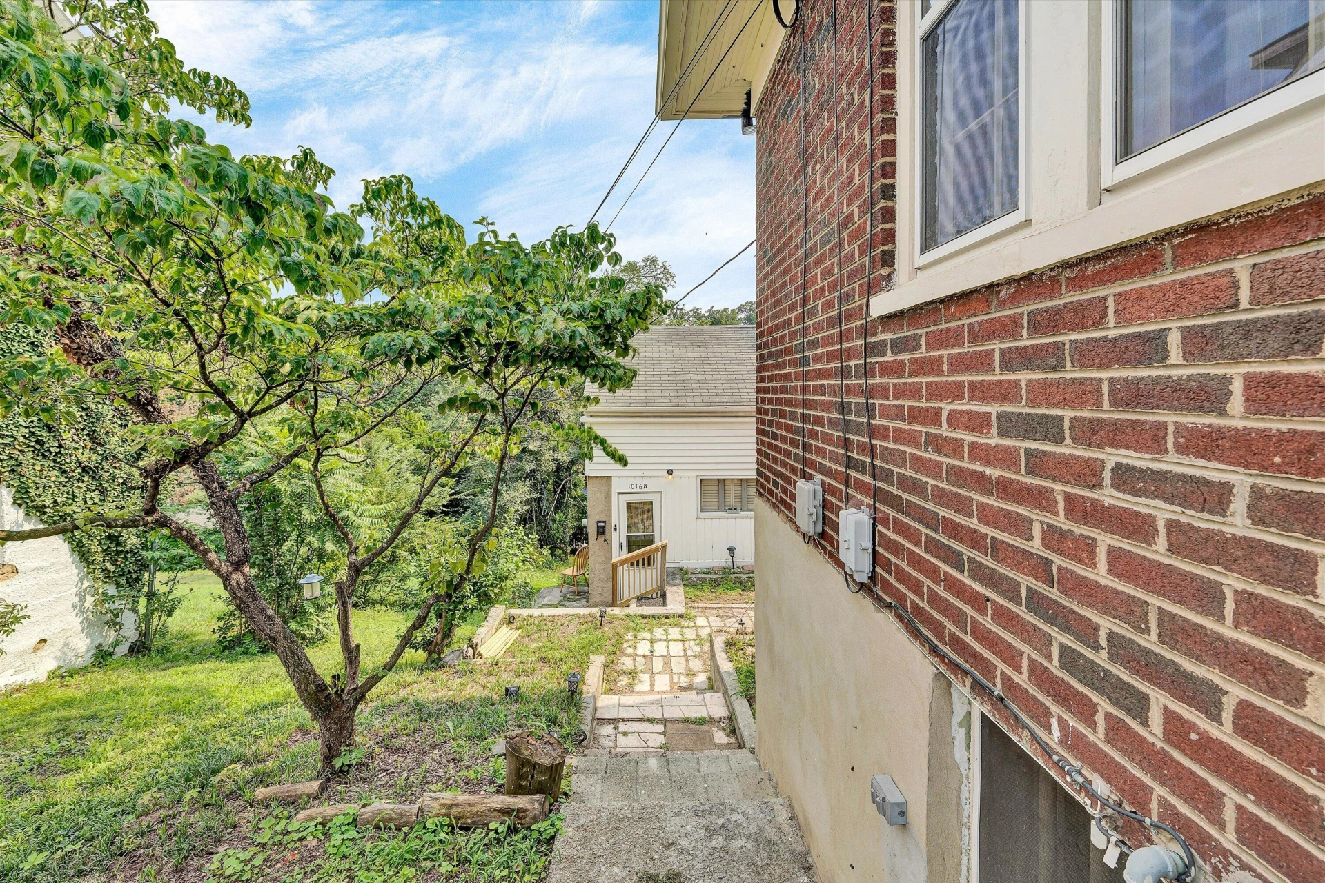 1016 Hamilton AVE SW - Photo 24