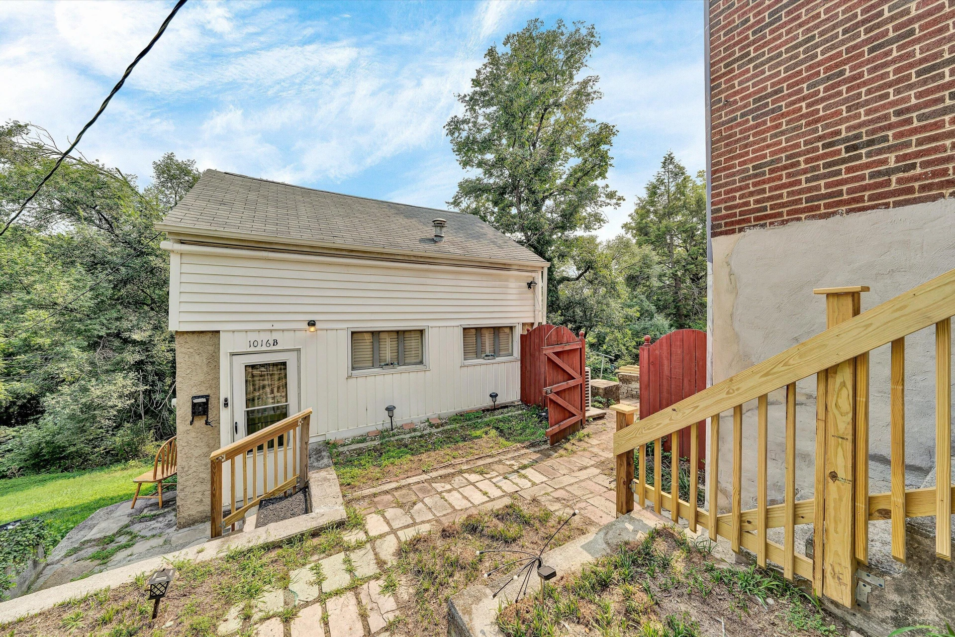 1016 Hamilton AVE SW - Photo 25