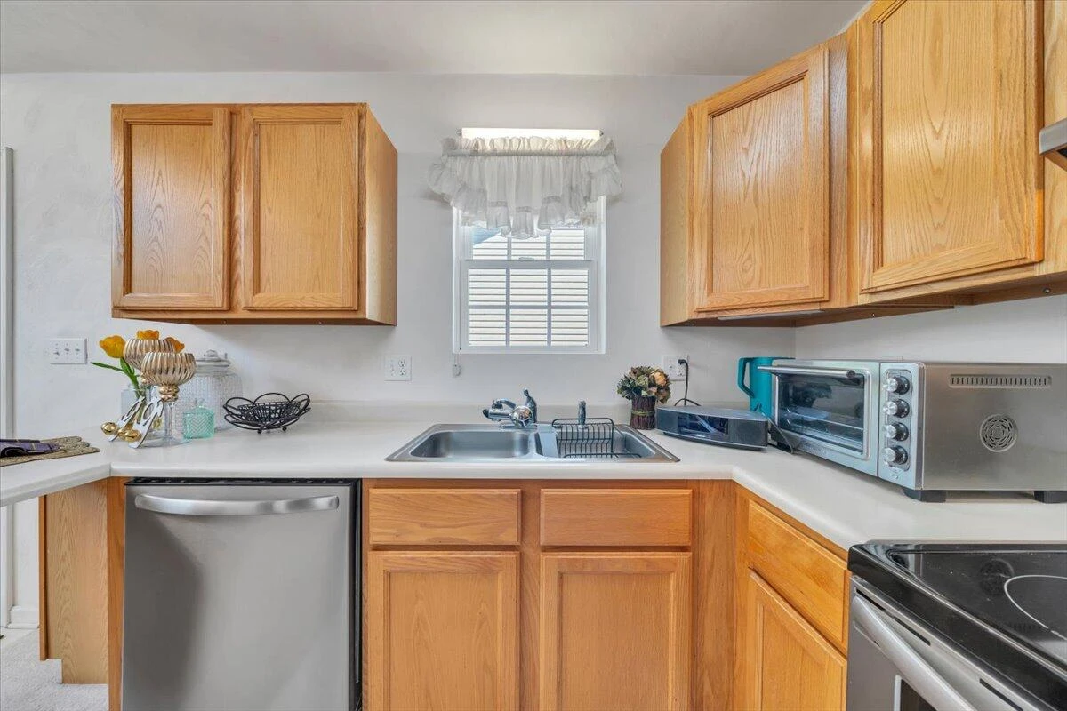 2349 Locust Grove CIR NE - Photo 11