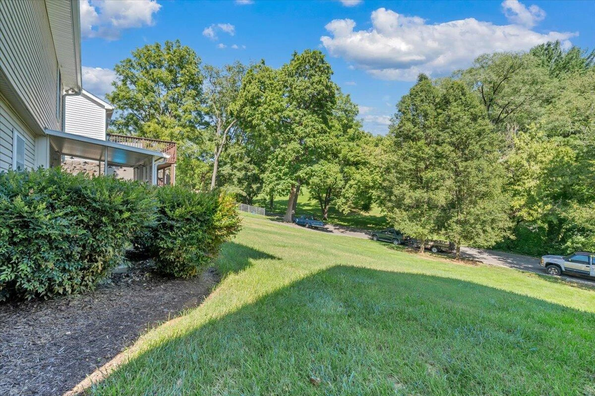 2349 Locust Grove CIR NE - Photo 29