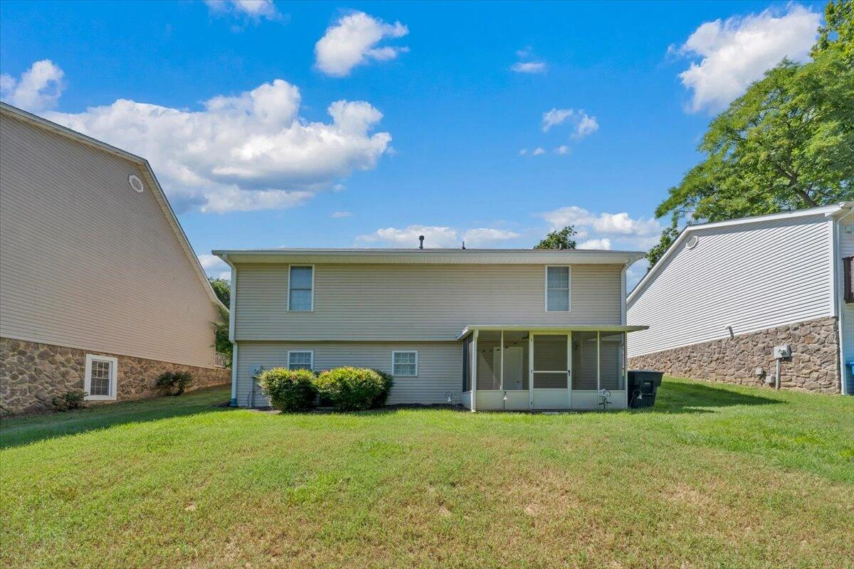 2349 Locust Grove CIR NE - Photo 34