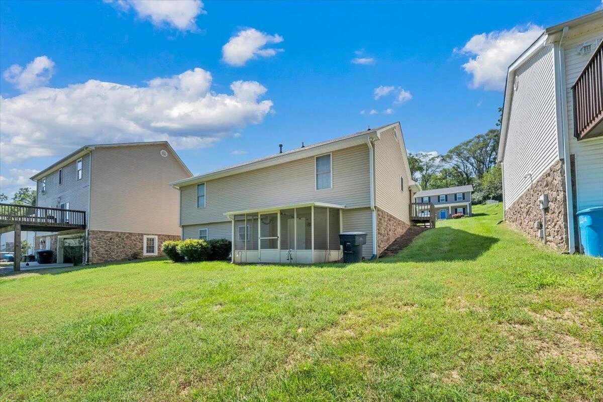 2349 Locust Grove CIR NE - Photo 36