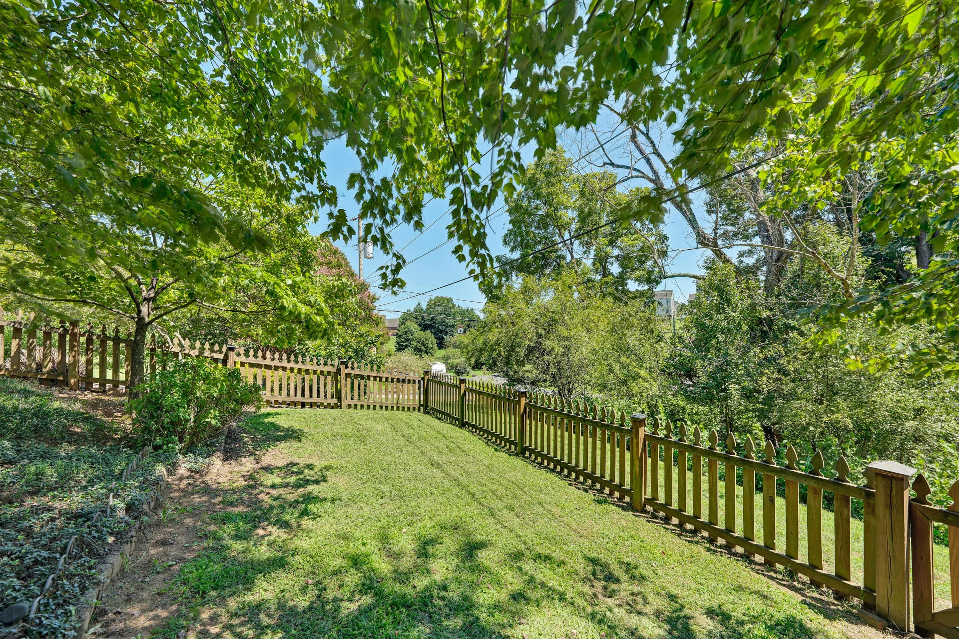 235 Diamond RD - Photo 5
