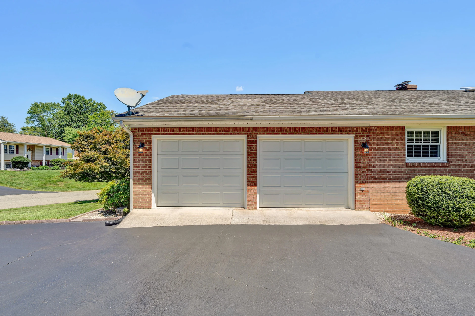 235 Diamond RD - Photo 40