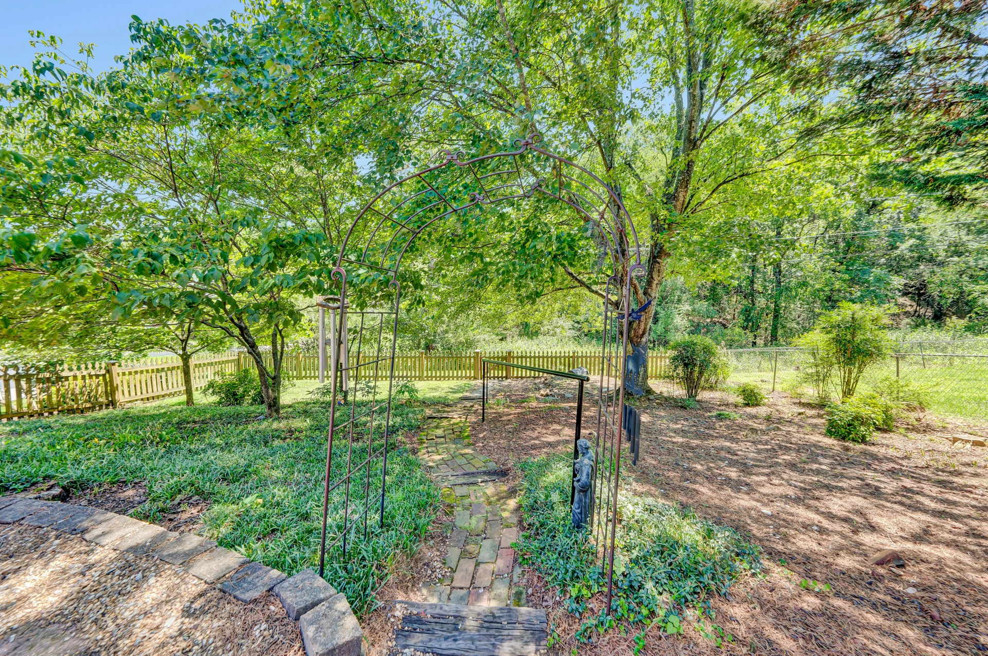 235 Diamond RD - Photo 45
